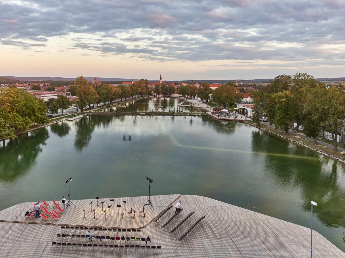 Campus Horn Hotel Екстериор снимка
