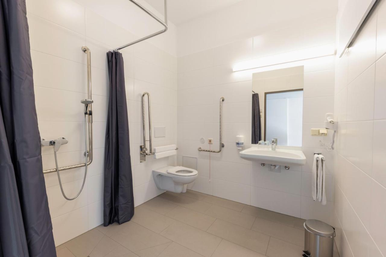Campus Horn Hotel Екстериор снимка