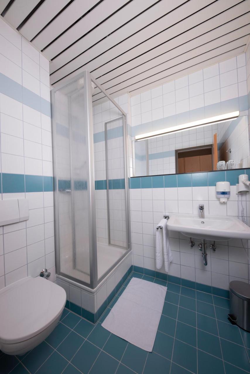 Campus Horn Hotel Стая снимка
